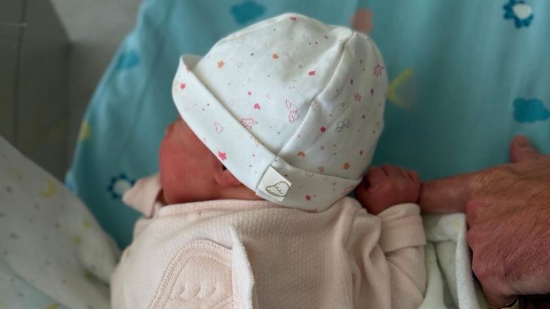 Princess Eugenie announces the name of her baby daughter