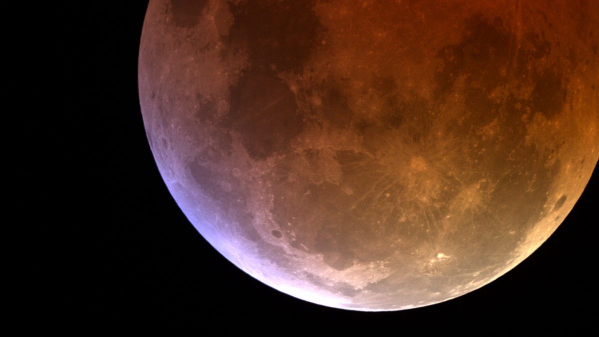 Clouds hoped to clear over Nanaimo for lunar eclipse view | NanaimoNewsNOW