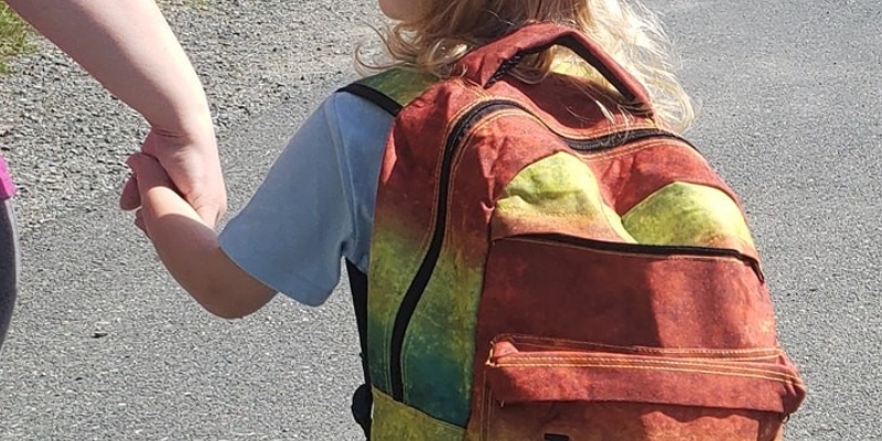 Chiropractor Emphasizes Importance of Choosing Proper Backpack to Avoid Stress and Strain on Body