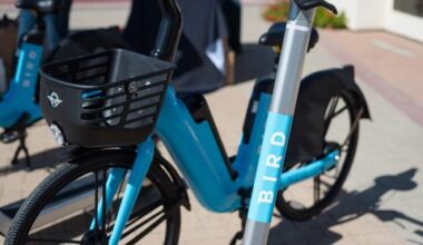 Pilot project bringing e-scooters and e-bikes to Millwoods area in Edmonton