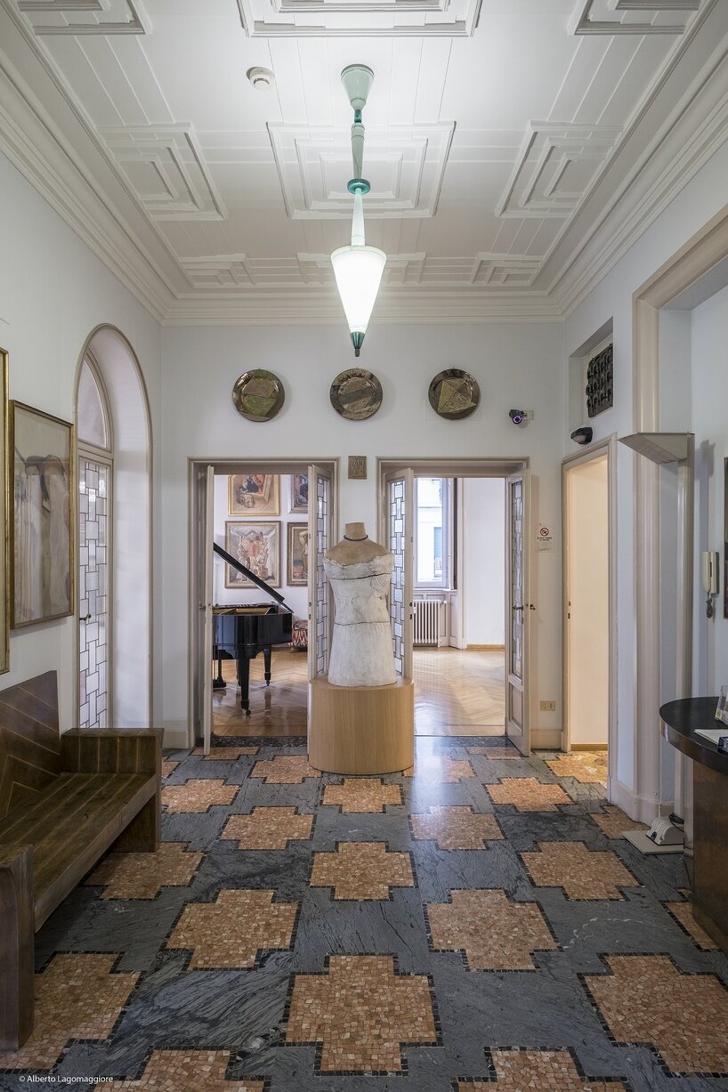 this milan apartment is bursting with thousands of twentieth-century masterpieces - 3