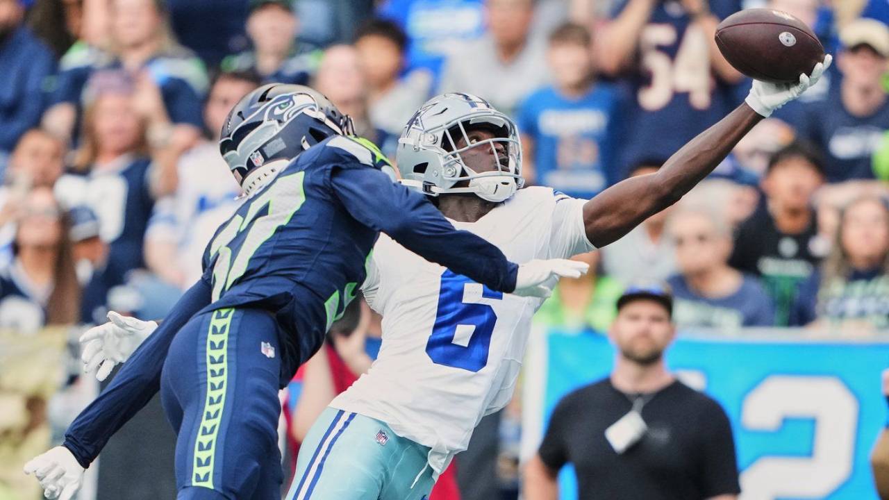 Brown stands out for Cowboys with two TD catches in win over Seahawks