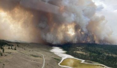 Loon Lake area evacuation order extends to nearly 1,500 properties due to Pear Lake fire