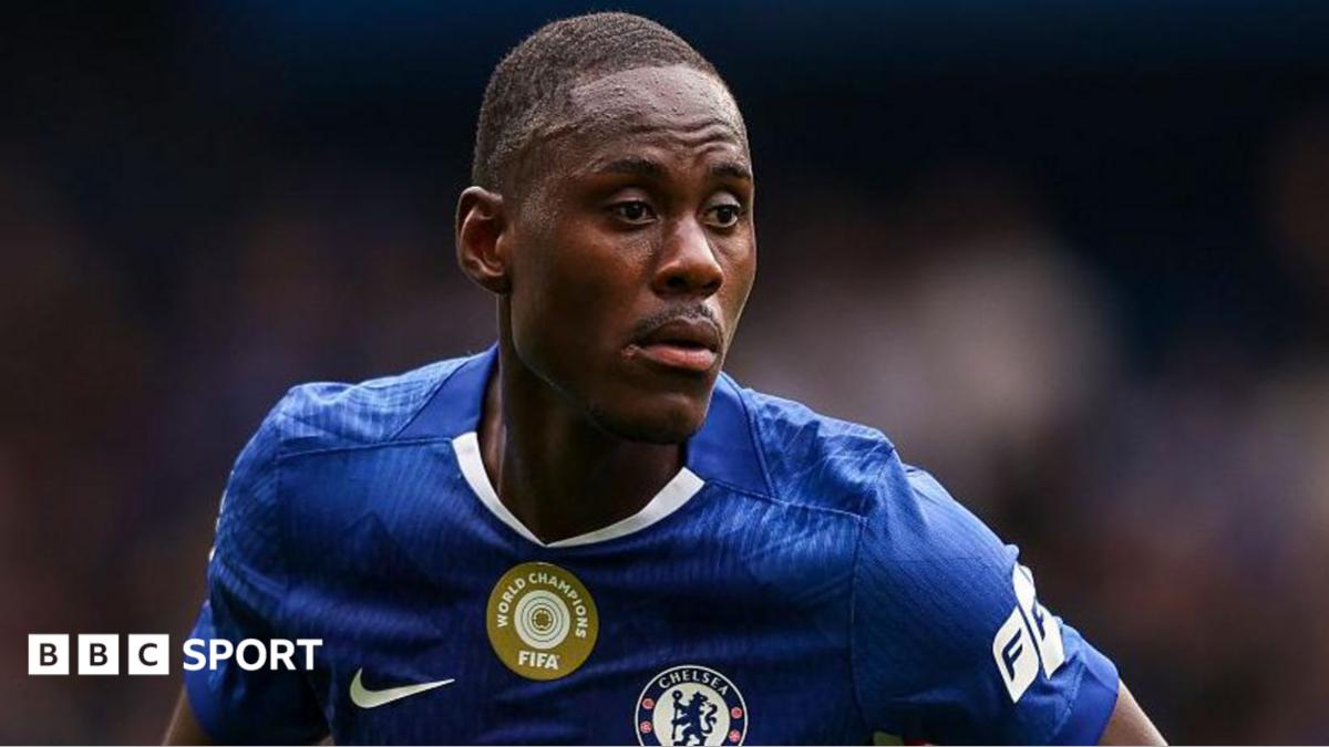 Trevoh Chalobah playing for Chelsea