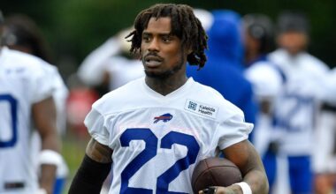 Bills' Gardner-Johnson injures leg during training camp practice