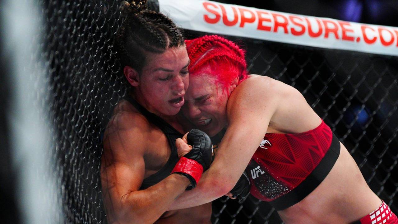 Canada's Gillian Robertson falls to Mackenzie Dern in strawweight title fight at UFC 330
