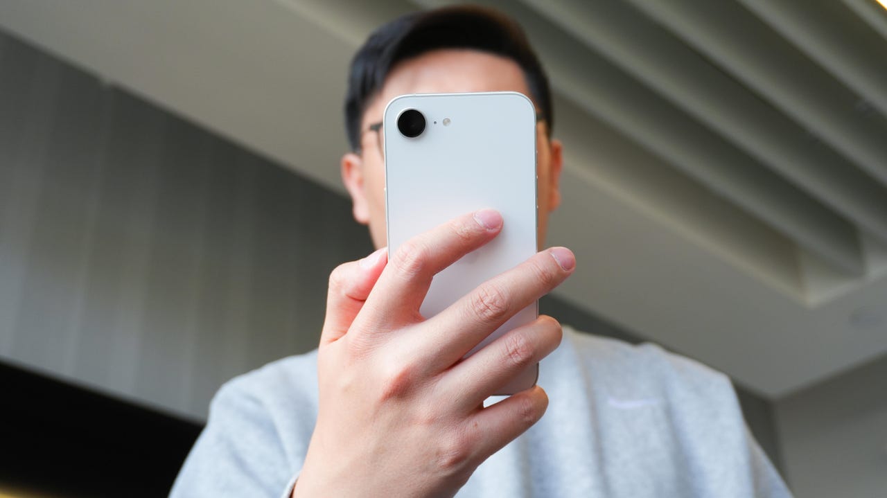 iPhone 17e