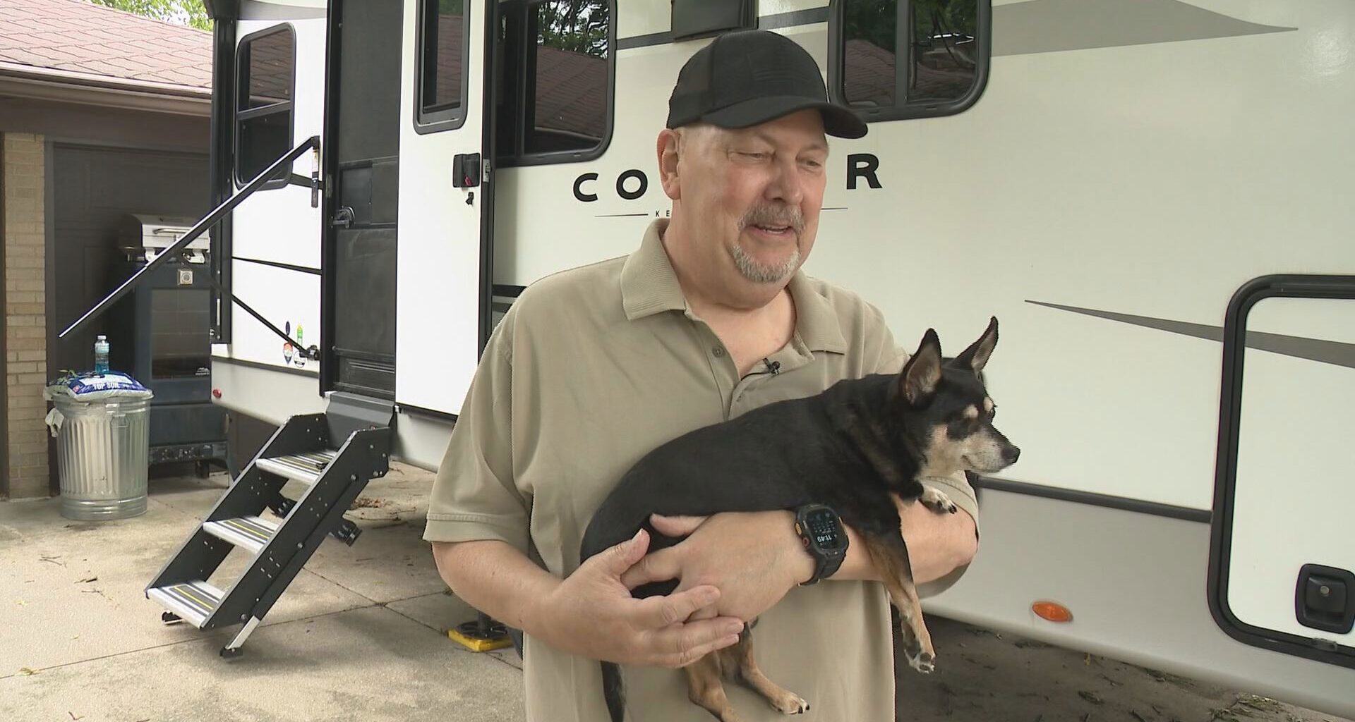 Grand Rapids man credits Apple Watch for saving his life when he took a hard fall