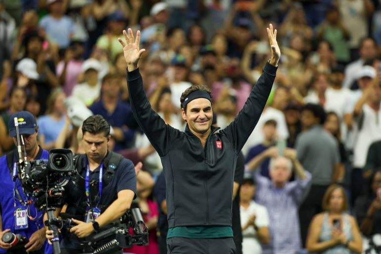 epa13191699 Swiss former tennis player Roger Federer reacts to spectators during the 'Roger Federer: An Icon Returns to New York' exhibition match during US Open Fan Week at Arthur Ashe Stadium in the USTA Billie Jean King National Tennis Center in Flushing Meadows, New York, USA, 25 August 2026. EPA/SARAH YENESEL