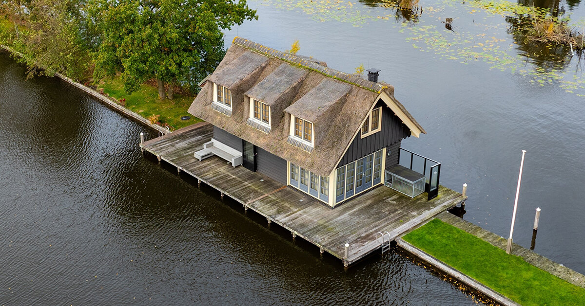 erik kruug photographs life between land and water