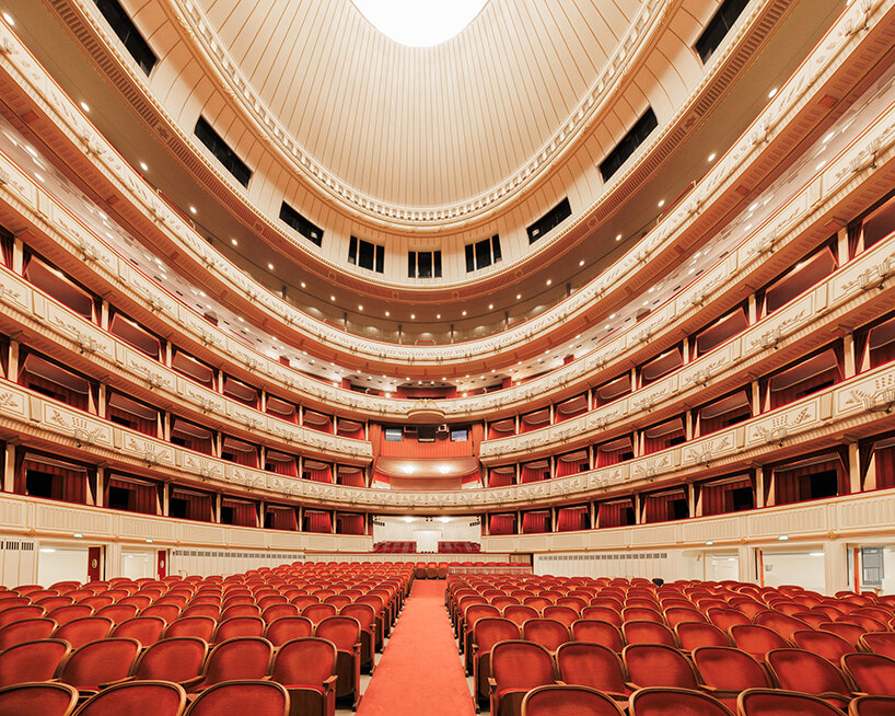 franck bohbot captures the vienna state opera before the curtain rises - 2