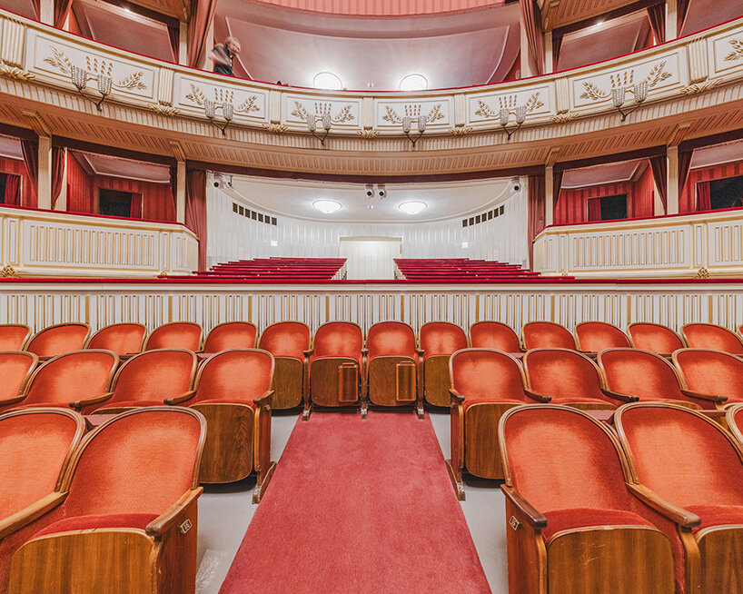 franck bohbot captures the vienna state opera before the curtain rises - 3