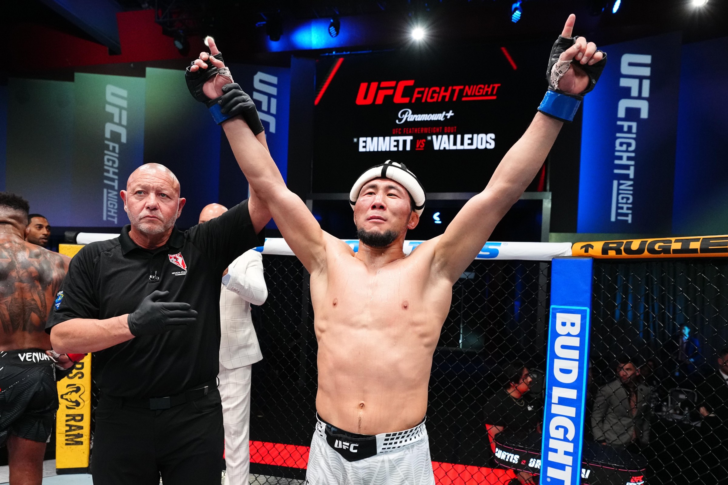 Myktybek Orolbai continues his Welterweight journey at UFC 330.