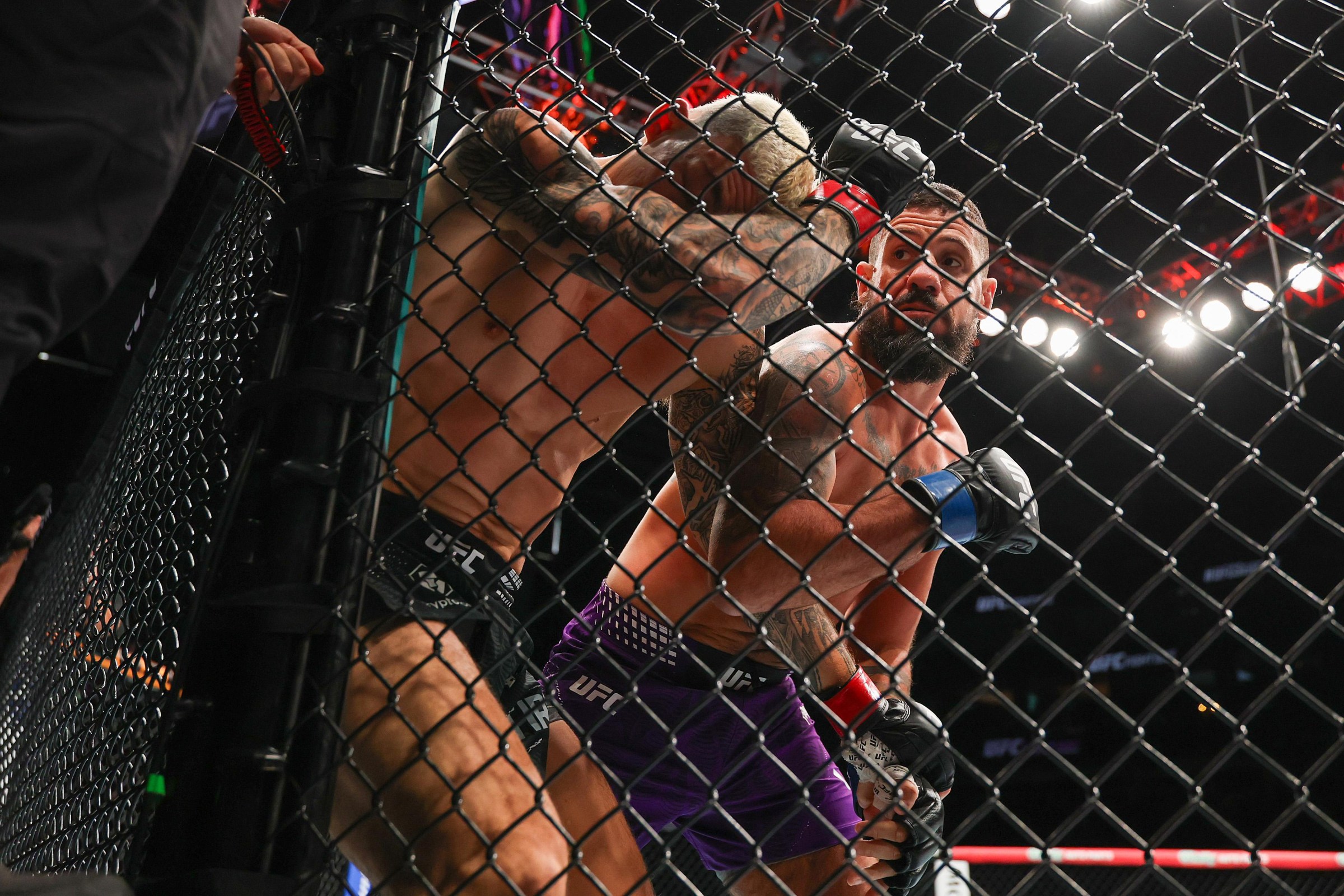 Bruno Lopes will try to rebound at UFC Vegas 120.
