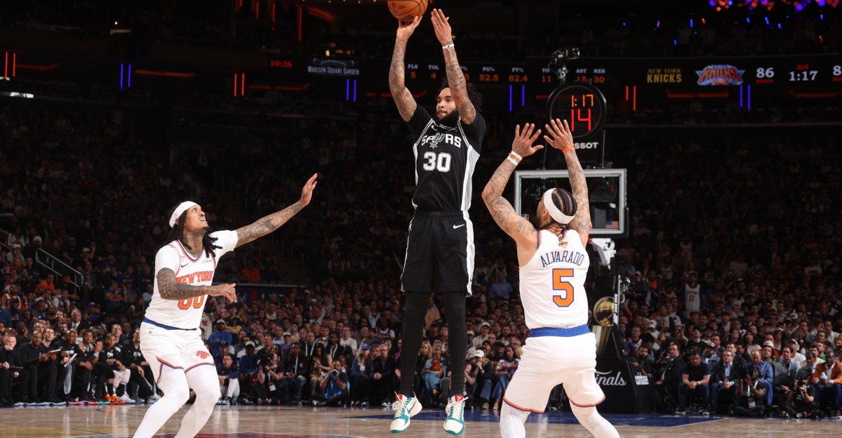 Julian Champagnie should keep his starting spot