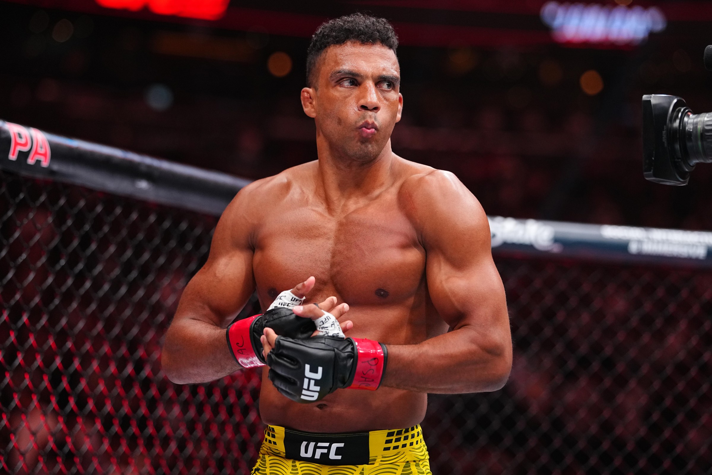 PHILADELPHIA, PENNSYLVANIA - AUGUST 15: Edson Barboza of Brazil prepares to face Esteban Ribovics of Argentina in a lightweight fight during the UFC 330 event at Xfinity Mobile Arena on August 15, 2026 in Philadelphia, Pennsylvania. (Photo by Chris Unger/Zuffa LLC)