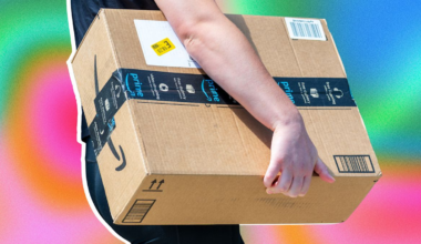 Amazon is selling a $199 smartwatch for $40, a mini chainsaw for 72% off, plus 13 more great deals for Canadians