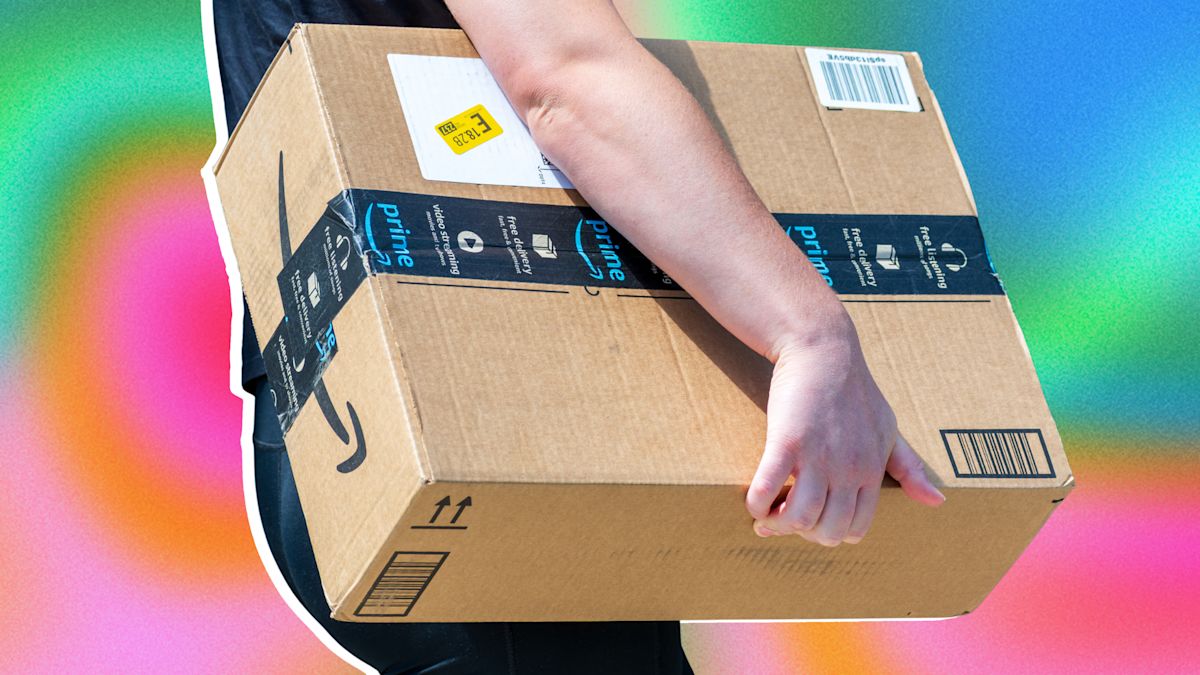 Amazon is selling a $199 smartwatch for $40, a mini chainsaw for 72% off, plus 13 more great deals for Canadians