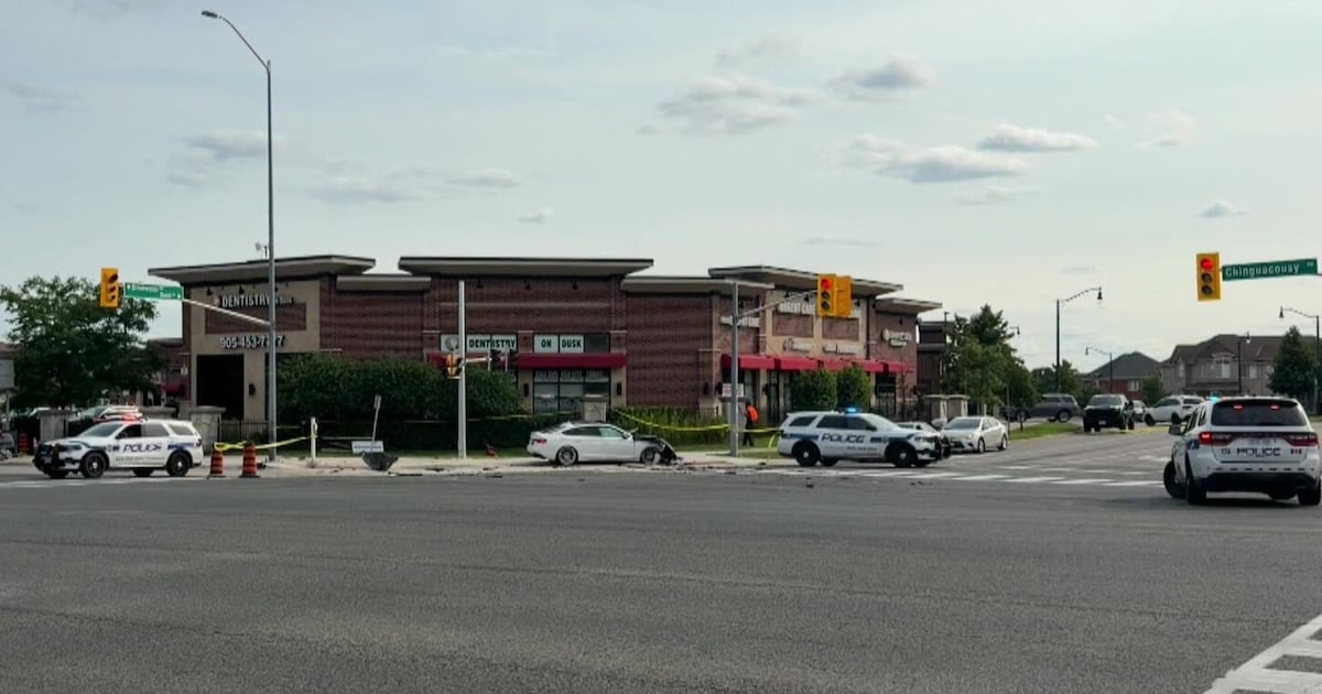 Two people hospitalized in multi-vehicle collision in Brampton – CP24