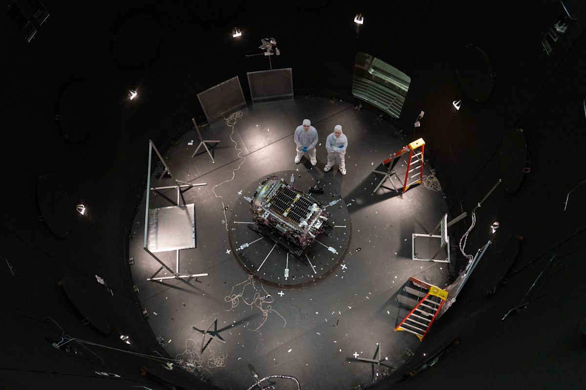 Rescue mission is called off for NASA's aging Swift space telescope