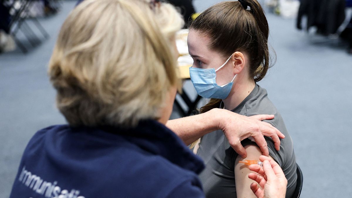 New uni students urged to get meningitis jab