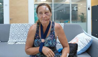 Cyclist hit by e-scooter left with serious injuries