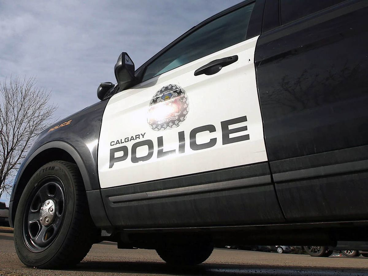 Man killed in single-vehicle collision on Tsuut'ina Trail