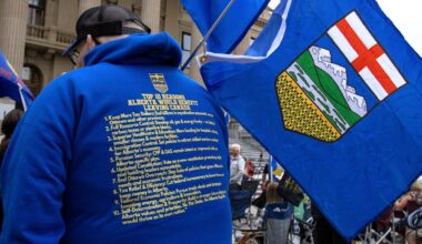 Separatists hold independence rally in lead-up to Alberta's birthday bash