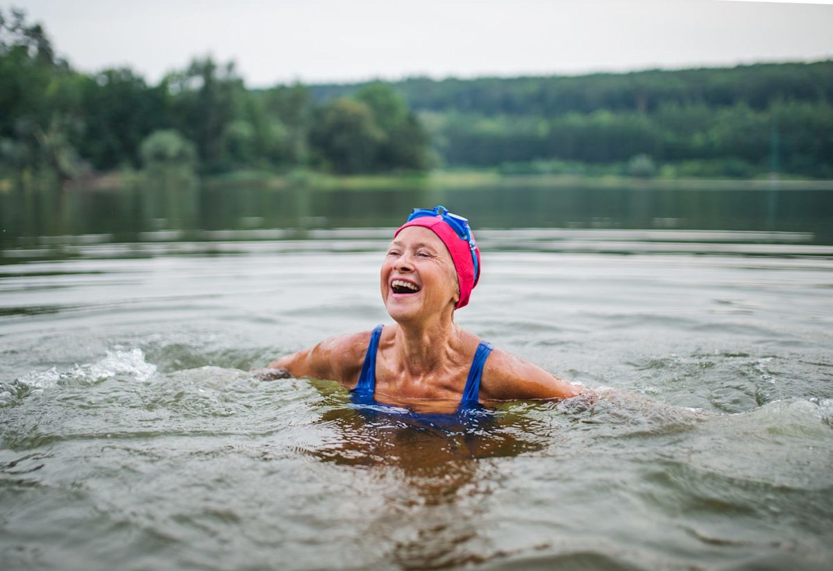 These 2 Fitness Tests Take Less Than a Minute and Can Reveal How Well You're Aging