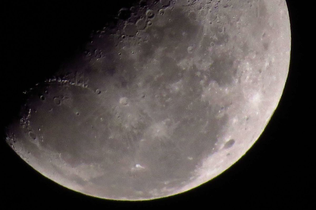 First Images of Moon After SpaceX Rocket Crash Released