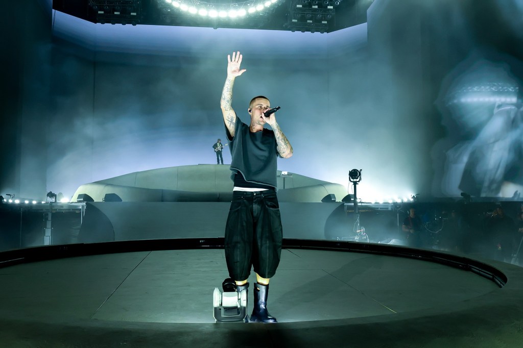 Justin Bieber's 'Beauty and a Beat' is Still In the Top 10 Worldwide