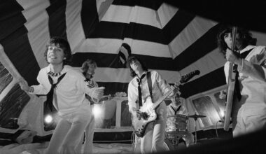5 Greatest Hits Vinyl Compilations Every Classic Rock Fan Should Already Own