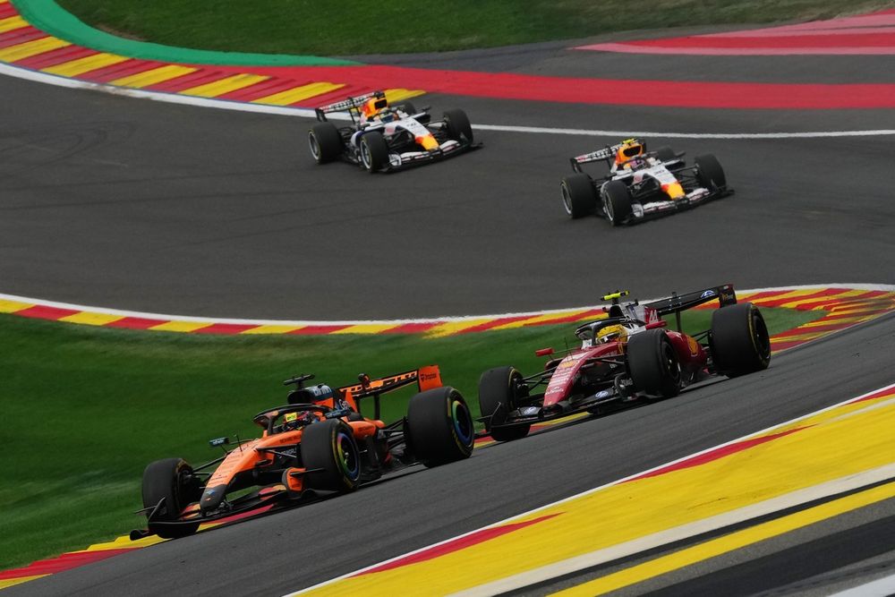 Lewis Hamilton, Ferrari, Oscar Piastri, McLaren