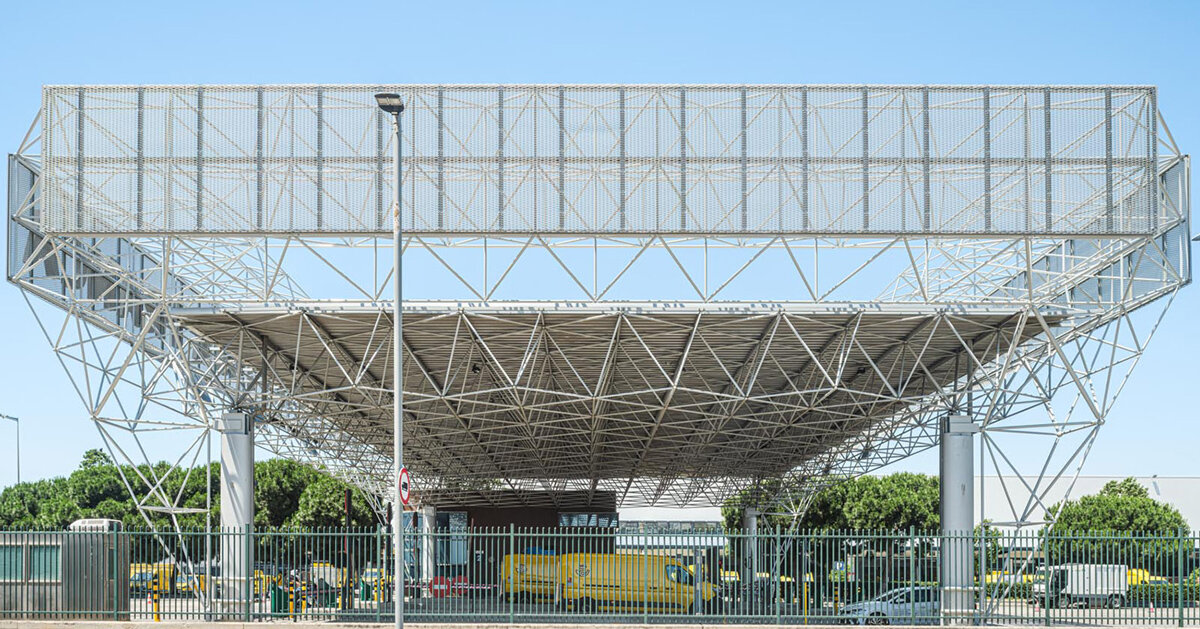 triangulated steel lattice redefines barcelona's logistics park gateway