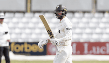 Sensational Ben Foakes century secures Surrey an important draw