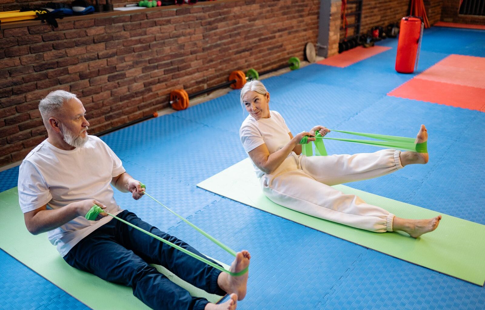 Researchers tracked 147,374 people for up to 30 years and found a striking strength-training sweet spot: those averaging about 90 to 120 minutes a week had 27% lower mortality from neurological disease, with little additional longevity benefit beyond two hours.