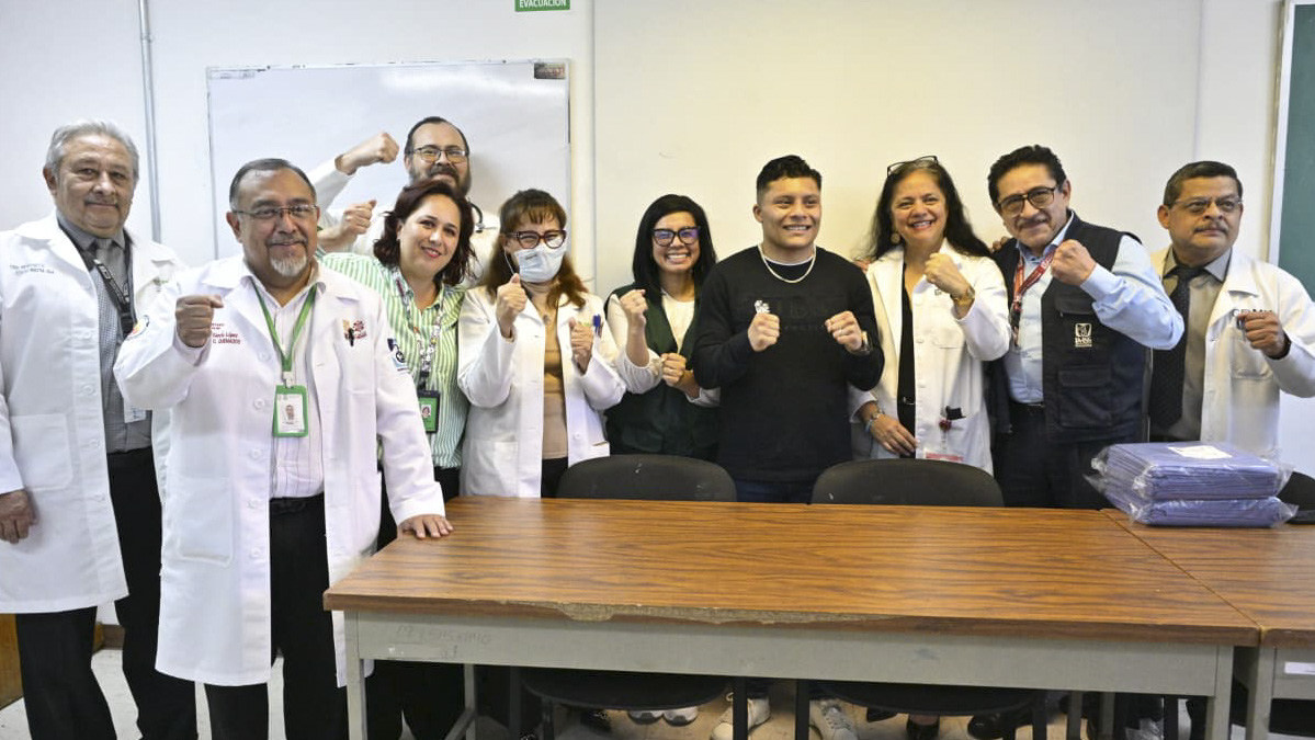 Isaac “Pitbull” Cruz Brings Hope and Solidarity to Children at Tacubaya Pediatric Hospital in Mexico City – World Boxing Council