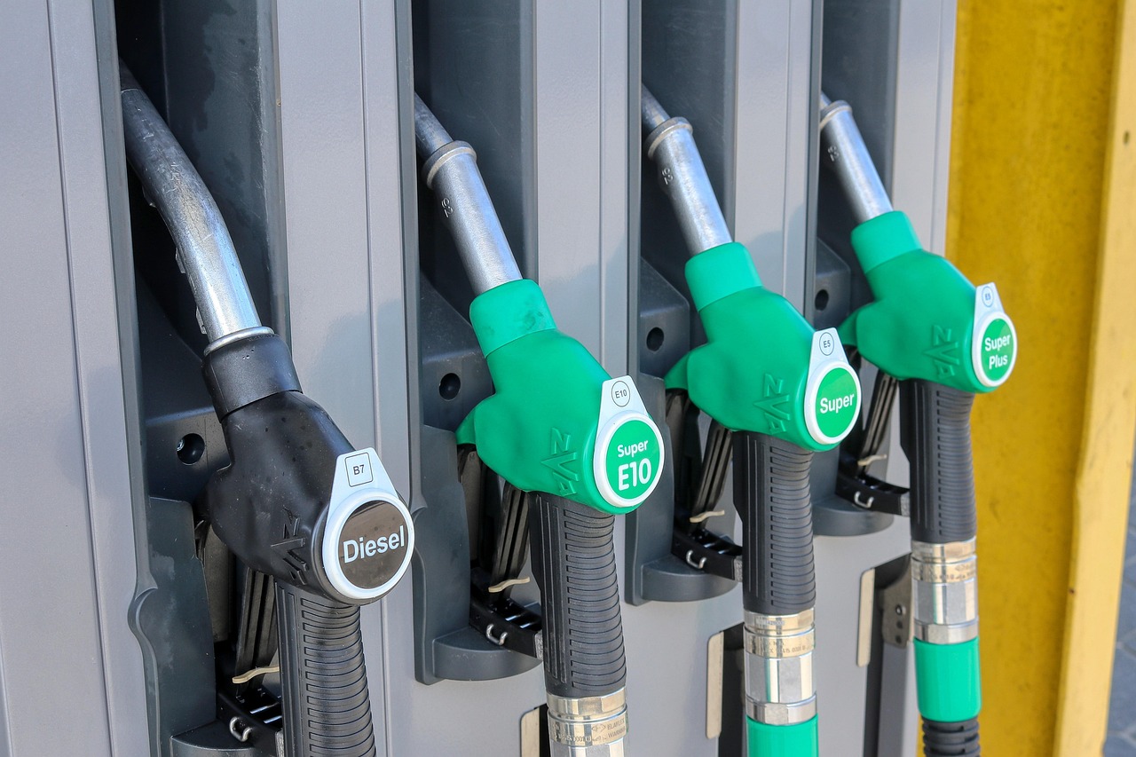 Diesel Prices Rise by MAD 0.65, Gasoline Drops by MAD 0.30 in Morocco