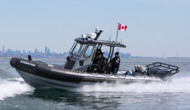 9 people rescued after vessel capsizes in Lake Ontario