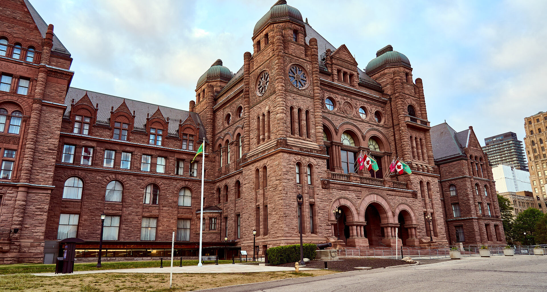 Ontario Skills Development Fund providing $10.9M to train 2,000 workers for jobs in healthcare system