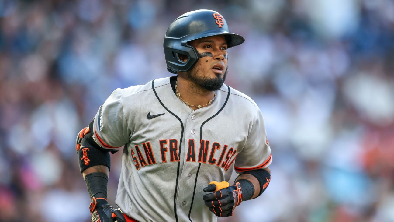 Giants scratch Arraez with cramps minutes before start of game