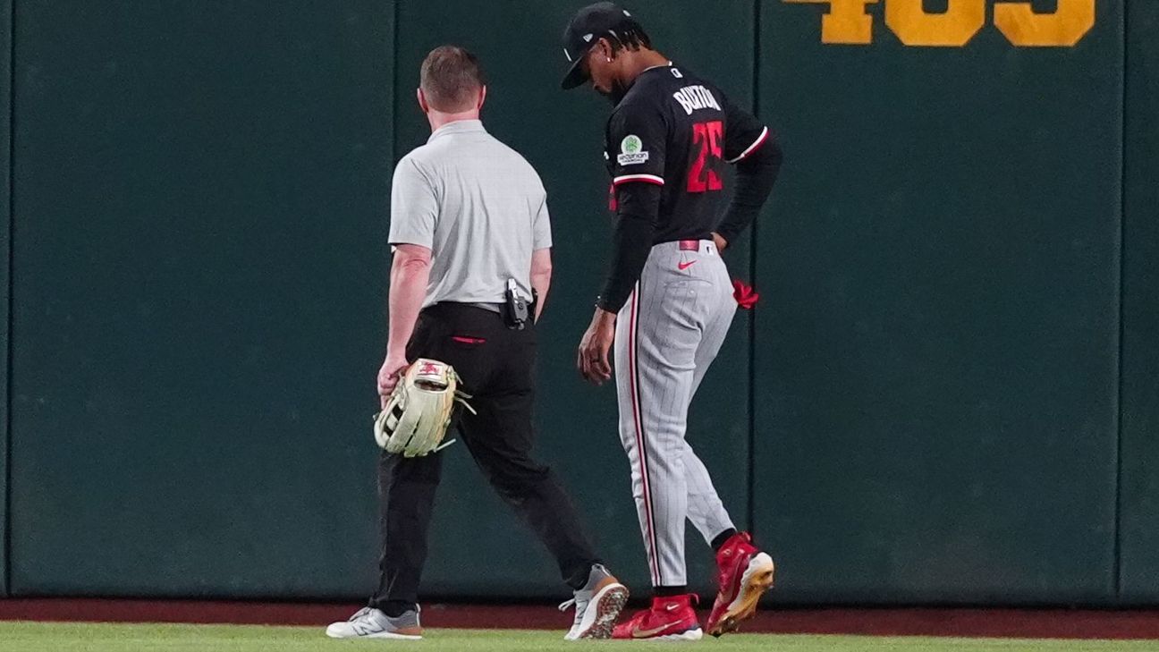 Minnesota Twins OF Byron Buxton exits loss with hip issue