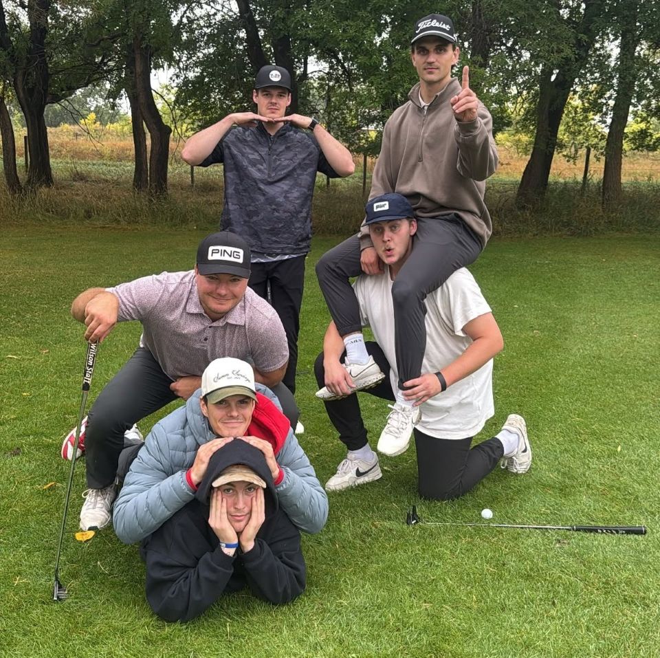 Tee off with the Weyburn Red Wings at their Alumni Par 3 Golf Tournament - DiscoverWeyburn.com