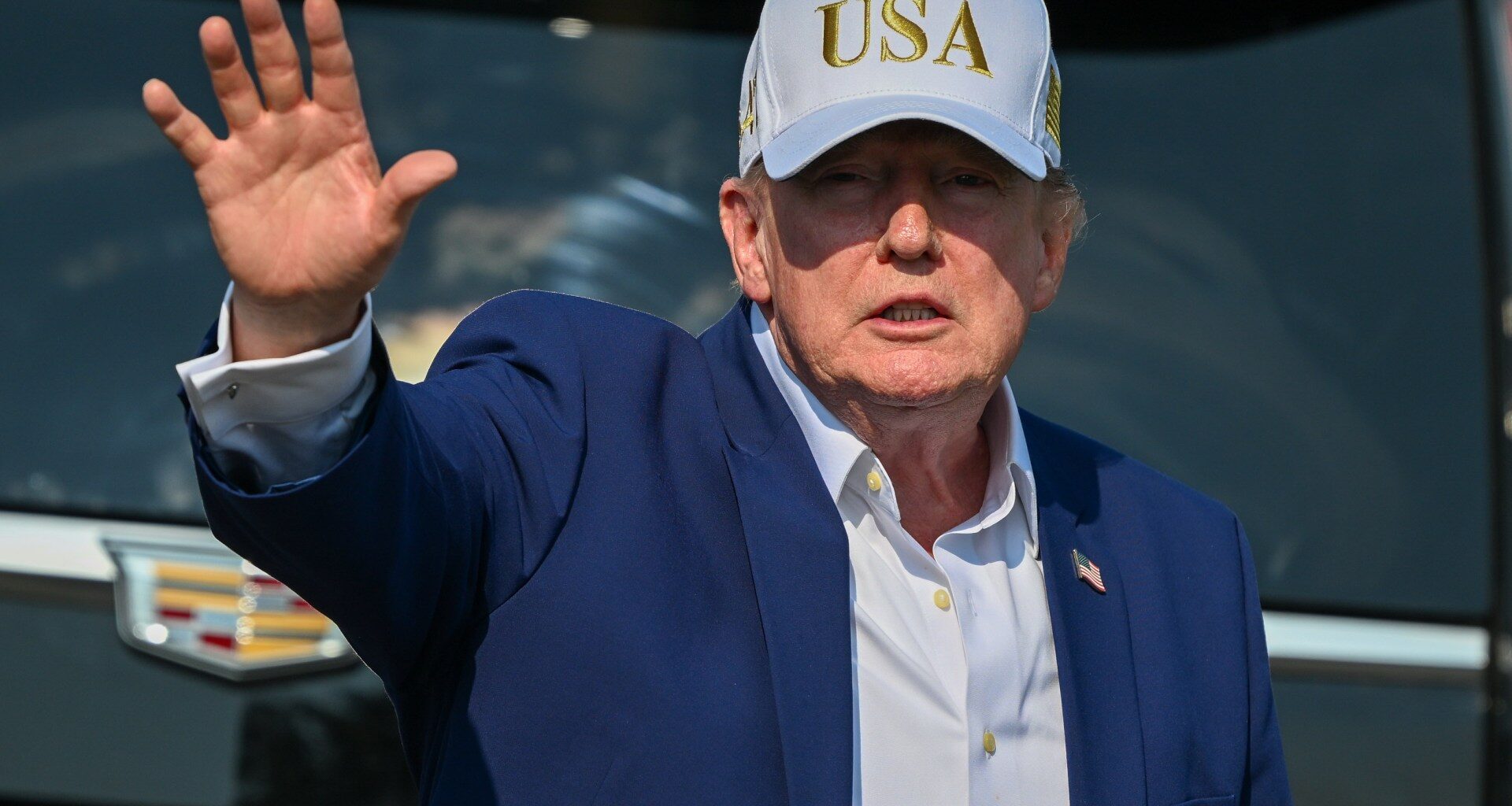 Trump signals shift to economic pressure on Iran over new military strikes | Donald Trump News