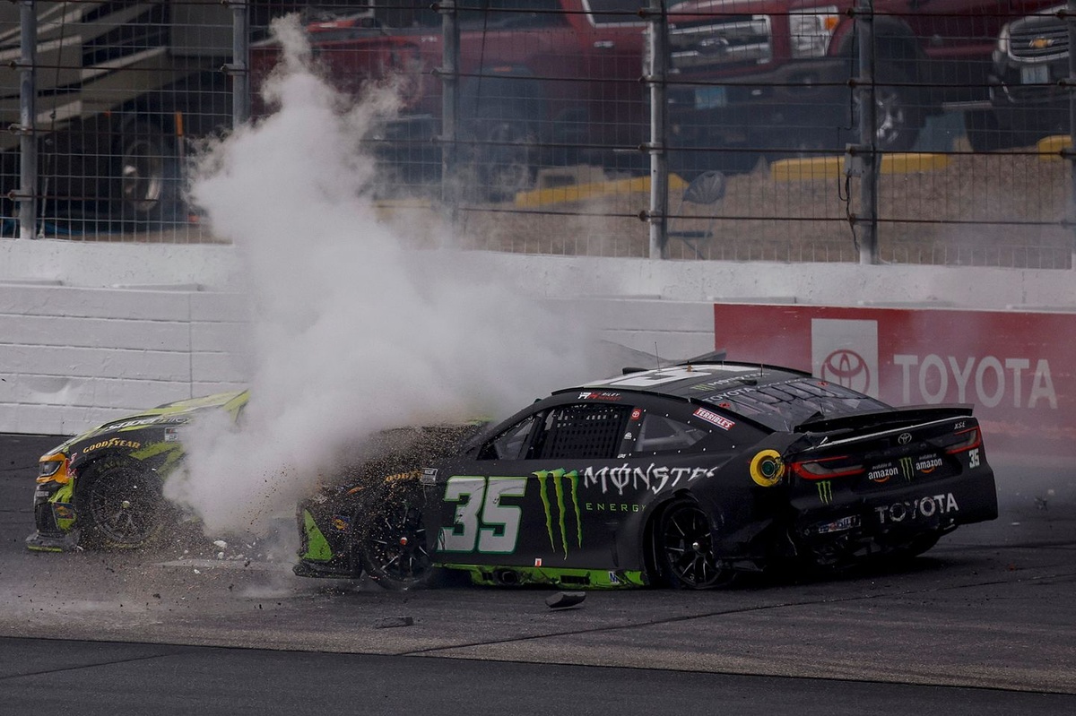 Connor Zilisch records ninth DNF of rookie NASCAR Cup season: "What am I doing?"