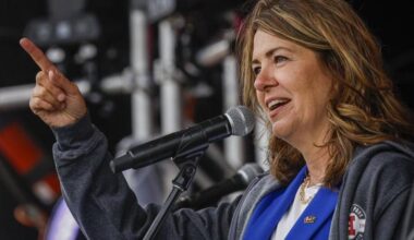 Danielle Smith avoids talk of separation in Alberta Day address as referendum nears