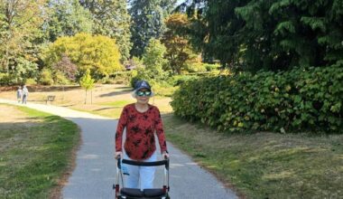 South Surrey 99-year-old gets brand-new hip