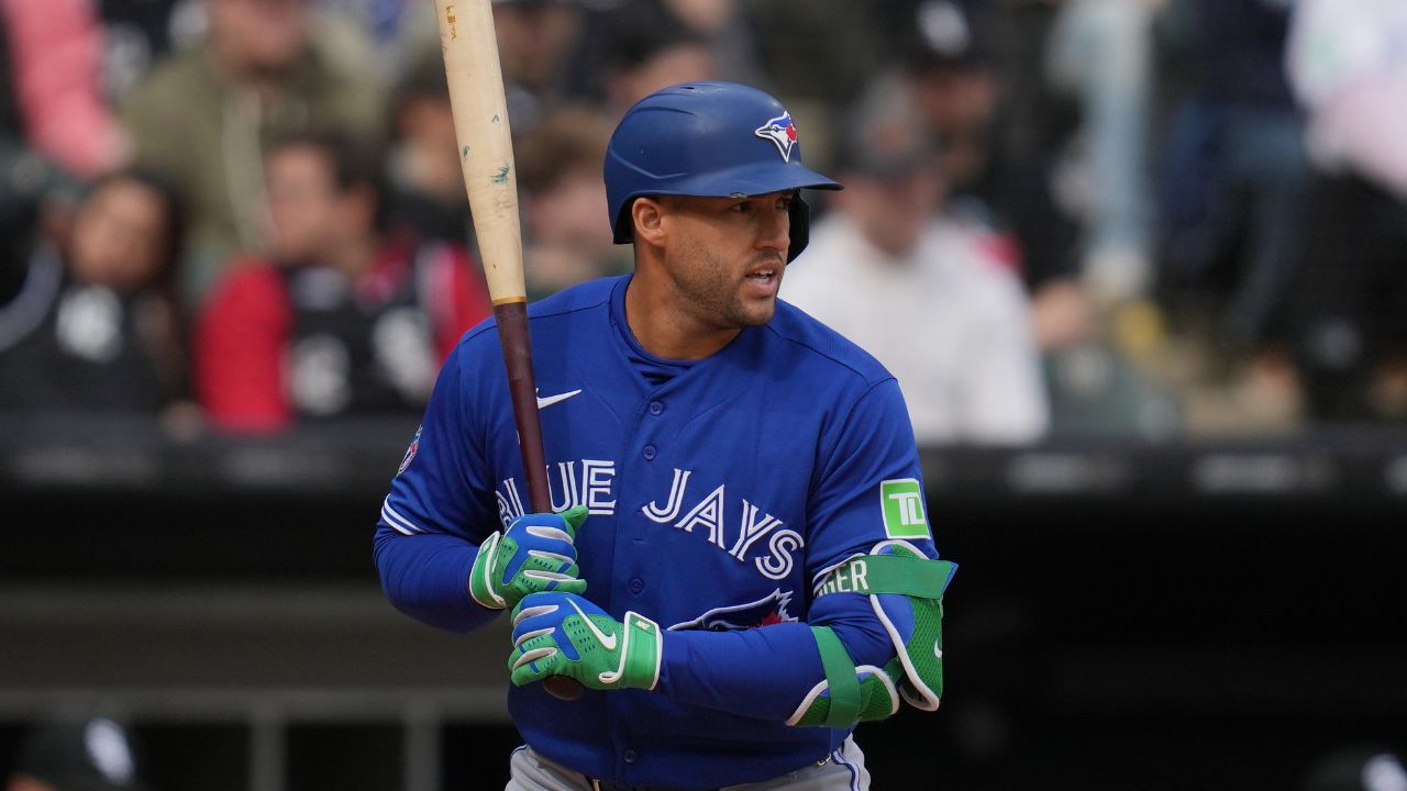 Blue Jays' George Springer out of lineup again with shoulder tightness