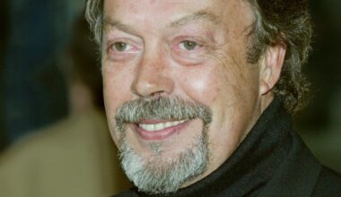 Actor Tim Curry dies at 80