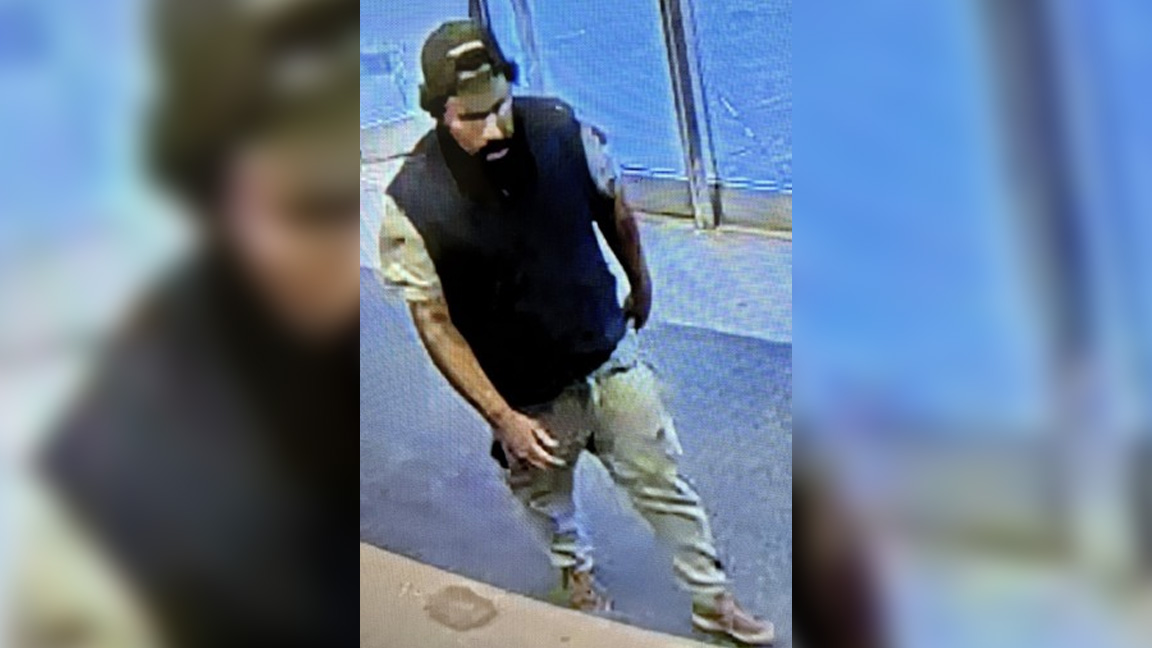 Police release image of suspect in 'unprovoked' stabbing of TTC employee